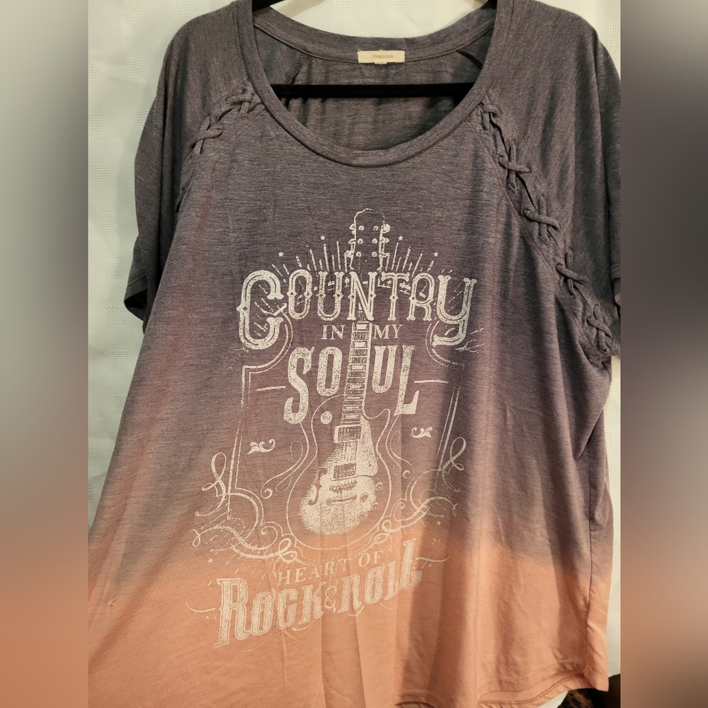Maurice t-shirt.
